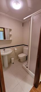 Cozy Yellow Home in Getxo - 3