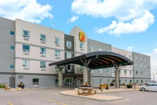Super 8 by Wyndham Winnipeg East MB - 0