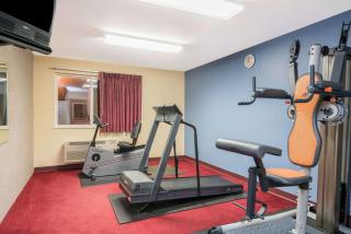 Days Inn by Wyndham West-Eau Claire - Eau Claire - 9