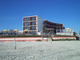 Cove Motel Oceanfront - Daytona Beach - 9