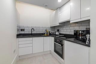 Cosy Apartment in West Bridgford, Close to Transport links and walking distance to Cricket and Football - Nottingham - 1