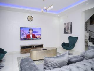 Luxury 4-Bed House in Abuja - Abuja - 7