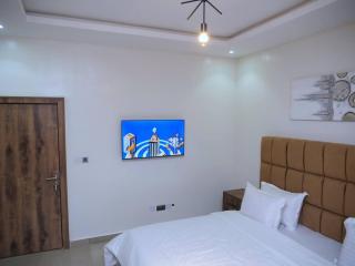 Luxury 4-Bed House in Abuja - Abuja - 2