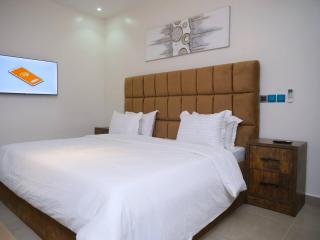 Luxury House - Sleeps 8 & Free Parking - Abuja - 2
