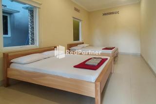 Batu Homestay Puncak Mitra RedDoorz - 6