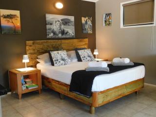 Riverbend Cottage Cabin - Little Heaven - Nambour - 2