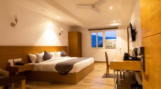 TRIBHAV Corbett Bliss-Jim Corbett - 9