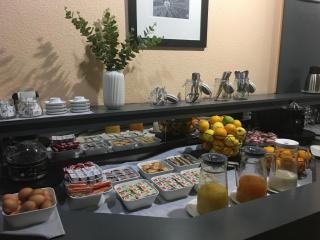 Confort Hôtel - 4