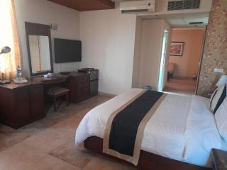 Shalimar Tower Hotel Lahore - 2