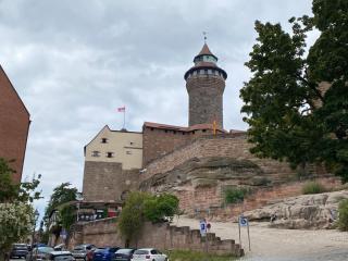 2-Zimmer-Appartment in Top-City-Lage mit Parken und Klimaanlage - Nuremberg - 6