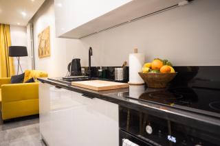 oompH Warsaw Central Luxurious Air-Conditioned Apartment with Balcony - 4