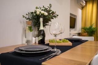 oompH Warsaw Central Luxurious Air-Conditioned Apartment with Balcony - Varsavia - 3