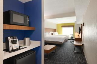 Holiday Inn Express & Suites Pembroke Pines-Sheridan St by IHG - Pembroke Pines - 1
