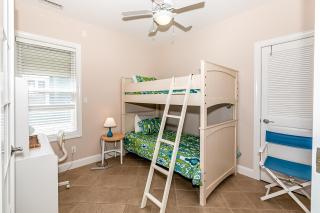 Shutters 303 - Pine Knoll Shores - 5