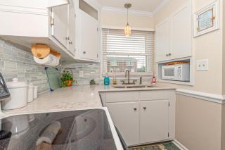 Pine Knoll Townes - Pine Knoll Shores - 2