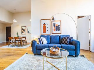 Spacious Old City Loft - 2