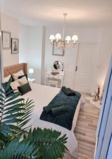 Oasis Citadine Terrasse intime jardin privatif en plein centre ville 70m2 - Cambrai - 1