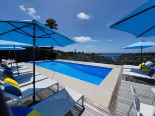 2 LEVEL 2 BEDROOM VILLA w MAGNIFICENT OCEAN VIEWS BEDROOM BALCONY FREE WIFI - Palm Beach - 9