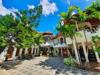 Peacock Reach Hotel - 7