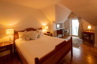 The Waterfront Hotel - 9