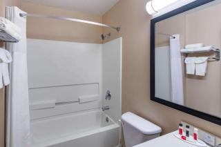 Baymont by Wyndham Farmington - Farmington - 1