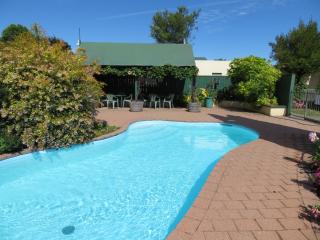 Commodore Court Motel - Blenheim - 8