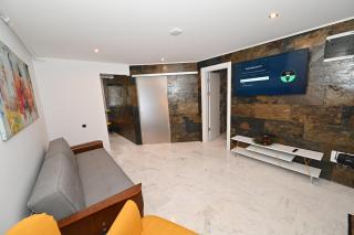 R&B Apartments - Predeal - 1
