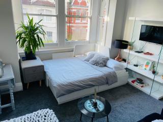 Lancaster Entire Studio - Brighton & Hove - 3