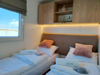 Giżycko - Żywki, Masuria Resort Village, całoroczne domki z widokiem na jezioro - 4