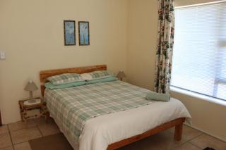 Tulip Close - Stilbaai - 7