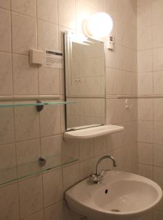 Buch-Ein-Bett Hostel - 9