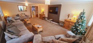 Sherwood Bungalow 3 Bedroom Entire Property - 1