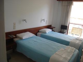 Dimitris Rooms - 4