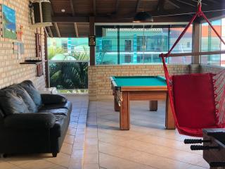 Casa espaçosa com sala de jogos interna e externa - Florianópolis - 3