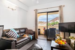 Panoramic 2 Bed Penthouse - 9