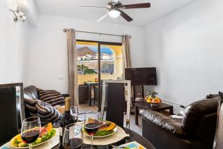 Panoramic 2 Bed Penthouse - 7