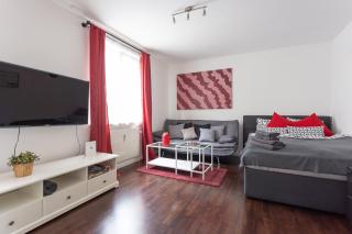 NEW ShalalaLiving Vienna - Lovenest or Workspace near Schönbrunn BG - Vienna - 0