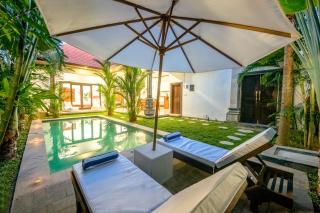 Tropical Villa Prime Location in Canggu - 15 Minutes Walk to the Beach - Canggu - 3