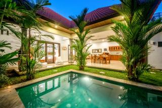 Tropical Villa Prime Location in Canggu - 15 Minutes Walk to the Beach - Canggu - 5