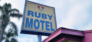 RUBY MOTEL - 4