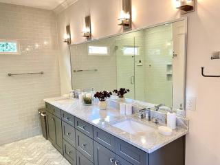 Modern 4BR 2BA Home w/ Porch Swing - Walk&Bike ATL - 6