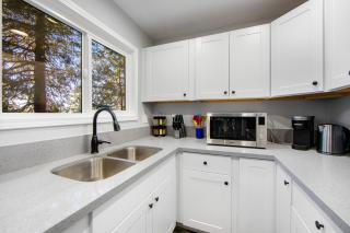 Arrowhead Aerie - Lake Arrowhead - 3
