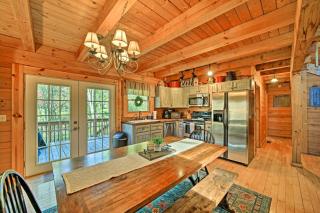 Creekside Bryson City Cabin with Private Hot Tub - Bryson City - 1