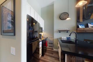 Serenity By the Slopes - 6