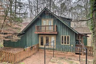 Cozy Conyers Cabin with Fireplace and Pool Table! - Conyers - 1