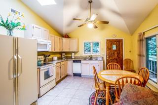 The Guest House at Big Bear Estates - Waynesville - 5
