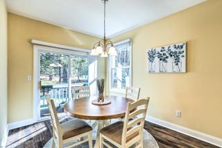 Charming Flat Rock Townhome with On-Site Trails - Flat Rock - 3