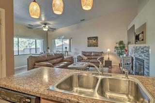 Pet-Friendly Prescott Townhome with Fireplace! - Prescott - 1