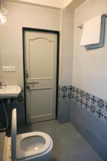 Hotel Nova SK - Rajkot - 5