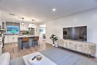 Walk to Restaurants Sarasota Home with Lanai! - 4